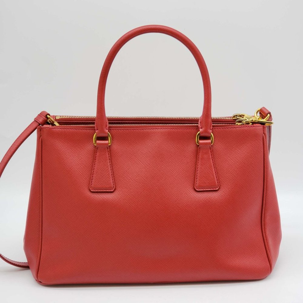 100% Authentic Prada Saffiano Small Red Shoulder Bag - Picture 2 of 16